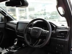 2024 Isuzu
D-MAX BLADE