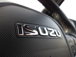 2024 Isuzu
D-MAX BLADE
