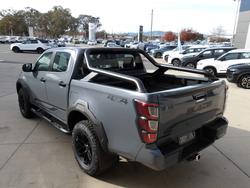 2024 Isuzu
D-MAX BLADE