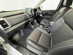 2024 Mitsubishi
Triton GLS