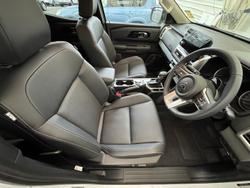 2024 Mitsubishi
Triton GLS