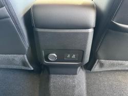 2024 Mitsubishi
Triton GLS