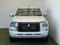 2024 Mitsubishi
Triton GLS