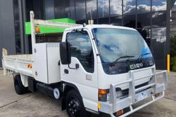 2004 Isuzu N Series NPR 250 White
