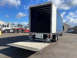 2017 UD 6x2 14 pallet curtainsider Condor Pk17 280 UD