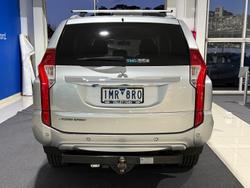 2017 Mitsubishi
Pajero Sport GLX