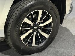 2017 Mitsubishi
Pajero Sport GLX
