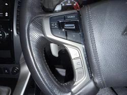 2017 Mitsubishi
Pajero Sport GLX