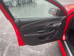 2017 Holden Commodore SV6 VF Series II MY17 Redhot
