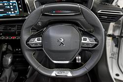 2022 Peugeot 2008 GT P24 MY23 Pearl White