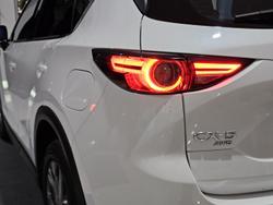 2021 Mazda
CX-5 Akera