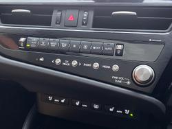 2023 Lexus
ES 300h Sports Luxury