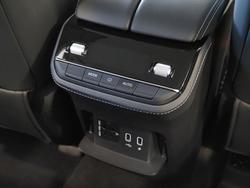 2025 LDV
D90 Mode