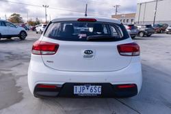 2017 Kia
Rio S