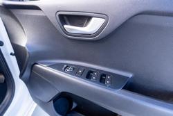 2017 Kia
Rio S