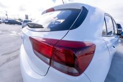 2017 Kia
Rio S