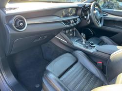 2019 Alfa Romeo Stelvio AWD Grey