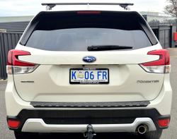 2019 Subaru
                Forester 2.5i-S