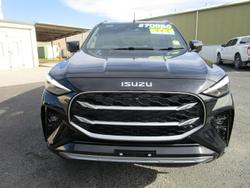 2025 Isuzu
MU-X LS-T