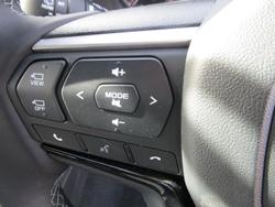 2025 Isuzu
MU-X LS-T