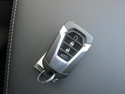 2025 Isuzu
MU-X LS-T