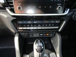 2025 Isuzu
MU-X LS-T