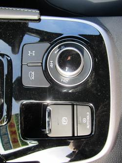 2025 Isuzu
MU-X LS-T