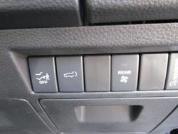 2025 Isuzu
MU-X LS-T