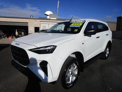 2025 Isuzu
                MU-X LS-M