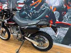 2011 Suzuki DR650SE Black
