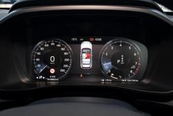 2022 Volvo XC40 T5 R-Design MY22 AWD GOLD