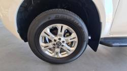 2023 NISSAN
                NAVARA ST 4X4