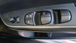 2023 NISSAN
                NAVARA ST 4X4