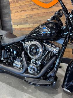 2025 Harley-Davidson Heritage Classic 117 (FLHC) Softail Black