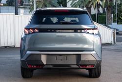 2025 Peugeot 5008 GT Premium Hybrid