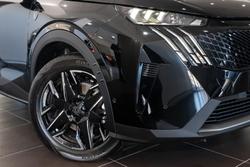 2025 Peugeot
5008 GT Premium Hybrid