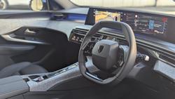 2025 Peugeot 5008 GT Premium Hybrid