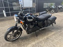 2016 Triumph BONNEVILLE Phantom Black