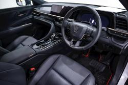2024 Toyota Crown Sport Z (No Series) WHITE