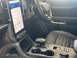 2025 Ford
Everest Sport