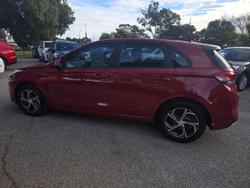 2022 Hyundai
                i30 Active