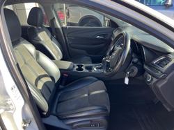 2015 Holden Commodore SV6 VF MY15 Heron White