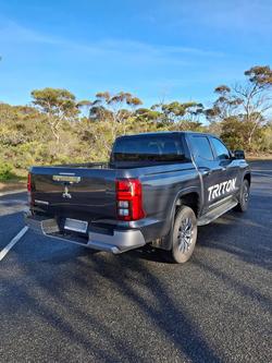 2024 Mitsubishi
Triton GLS