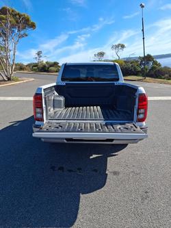 2024 Mitsubishi
Triton GLS