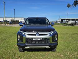 2022 Mitsubishi
Triton GLS