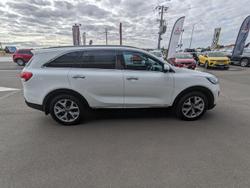 2017 Kia
Sorento Platinum