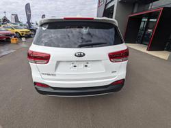 2017 Kia
Sorento Platinum