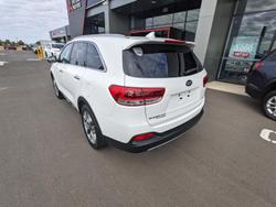 2017 Kia
Sorento Platinum