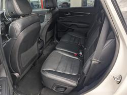 2017 Kia
Sorento Platinum