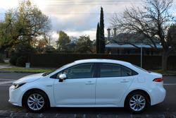 2021 Toyota Corolla Ascent Sport Hybrid ZWE211R Glacier White